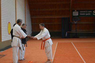 Schlüsselwörter: Shorin Ryu Seibukan Karate; Jinbukan Kobudo
